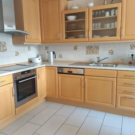 Treis Holiday home Neef